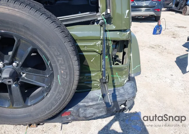 1C4HJXEM3LW338045: 43102398