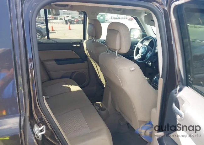 1C4NJPBA0ED600339: 43102408