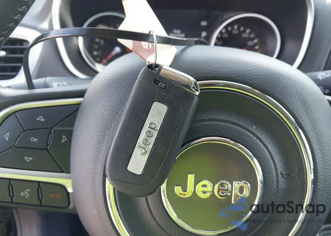 3C4NJDBB7JT435935: 43102529