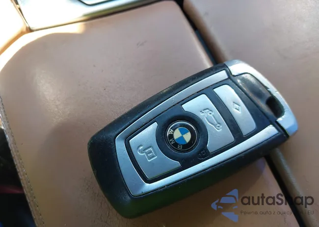 WBAKA4C57BC612747: 43102653