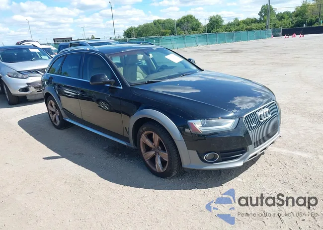 WA1UFAFL3DA050697: 43101757