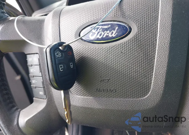 1FMCU03GX9KC81425: 43103154