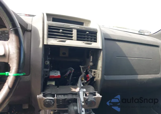 1FMCU03GX9KC81425: 43103154