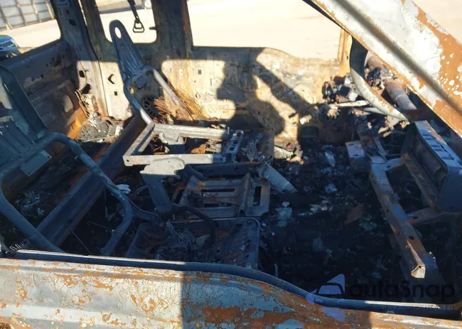 1FTNX21S1XEC66038: 43103239