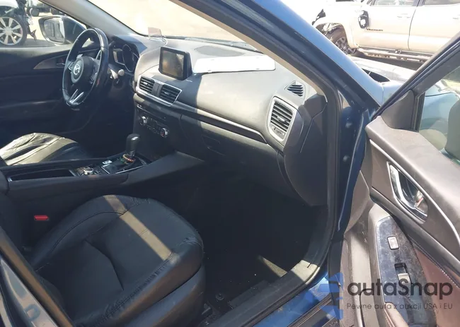 3MZBN1M36JM261908: 43103252