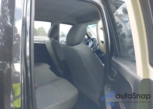 1C6RR6FT1JS315582: 43103479