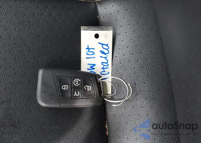 3VV2B7AXXJM011658: 43103528