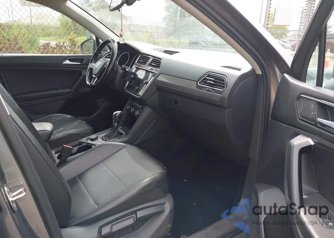 3VV2B7AXXJM011658: 43103528