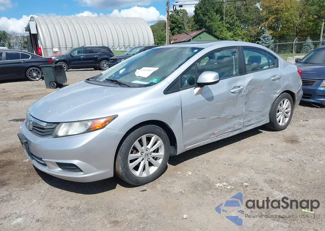 2HGFB2F86CH570261: 43102822