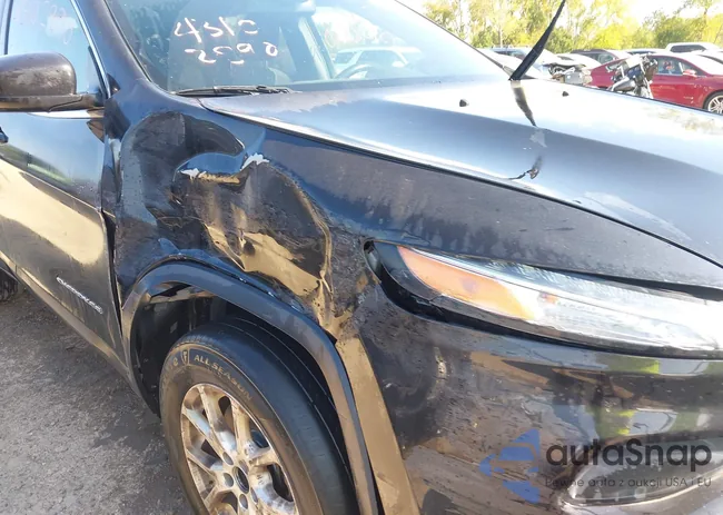 1C4PJMCB7FW744295: 43102890