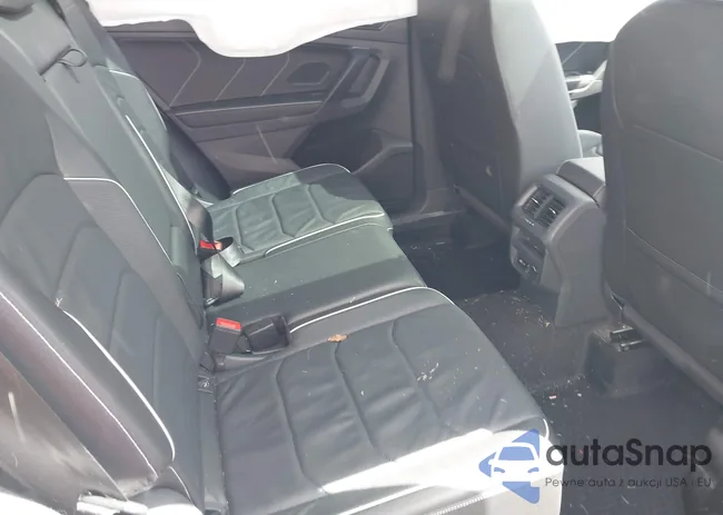 3VV4B7AX1PM034909: 43102947