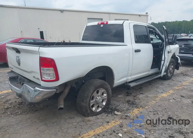 3C6UR5DL2NG340477: 43102969