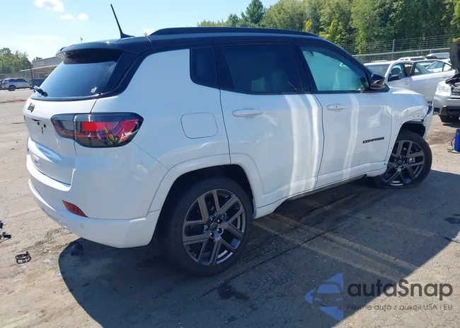 3C4NJDCN7ST567037: 43103077