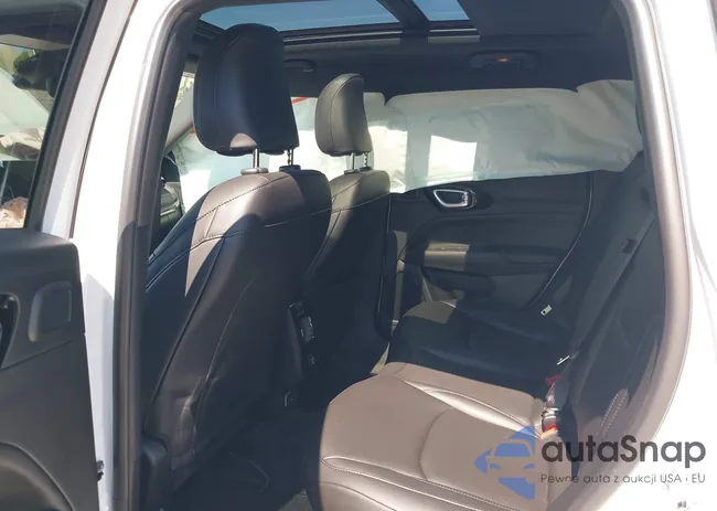 3C4NJDCN7ST567037: 43103077