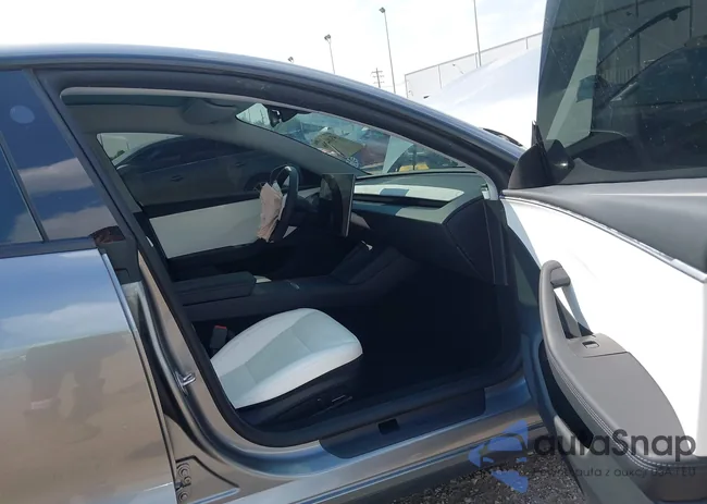 5YJ3E1EA7SF891009: 43104296