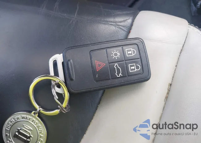 YV449MDM0F2632731: 43104298