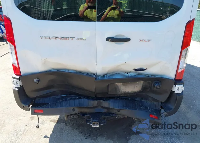 1FBAX2CM1KKA83072: 43103744