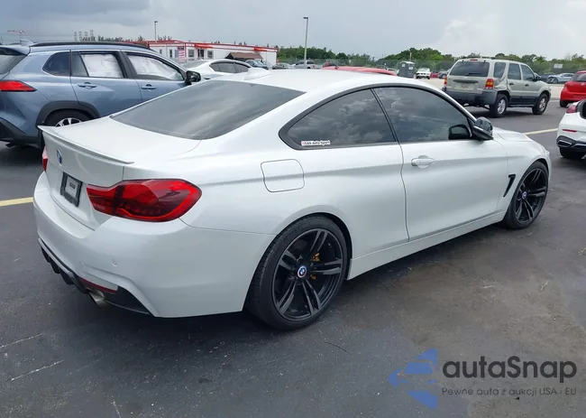 WBA3R1C58FK193721: 43104015