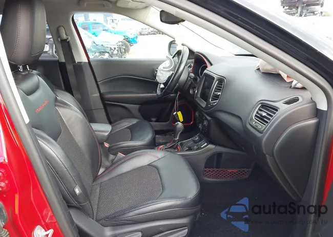 3C4NJDDB9HT674796: 43104044