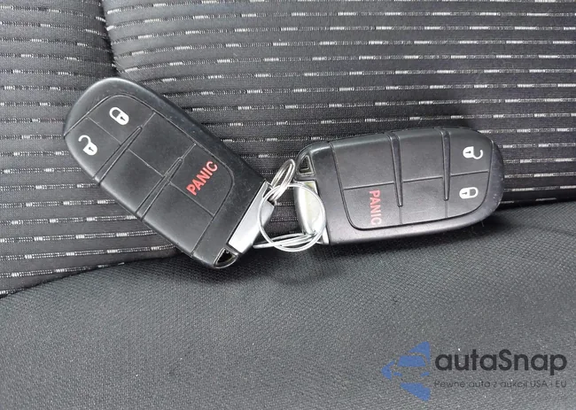 3C4PDDAG4GT170140: 43105361