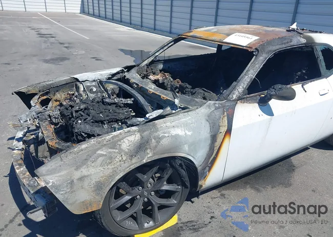 2C3CDZAG4PH686099: 43105561