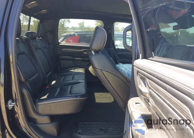 1C6SRFHT6KN640324: 43105628