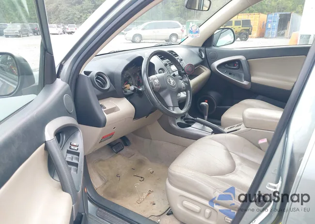 JTMBD31V185196067: 43104812