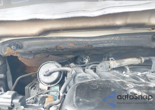 KNDMC5C12F6024512: 43104848