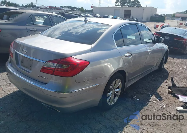 KMHGC4DD9DU225294: 43104955