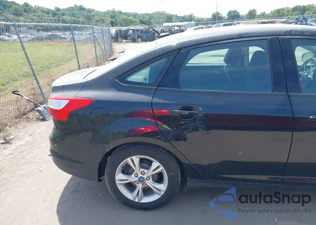 1FADP3F23EL218100: 43104967