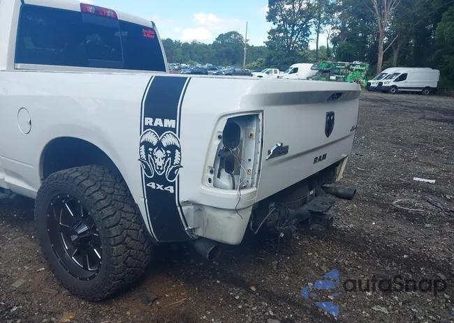 1C6RR7GT7DS540923: 43104975