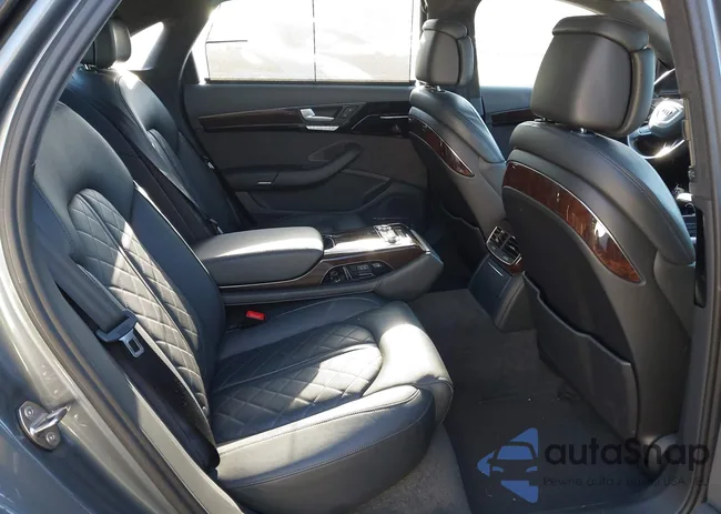 WAU43AFD2JN000527: 43105035