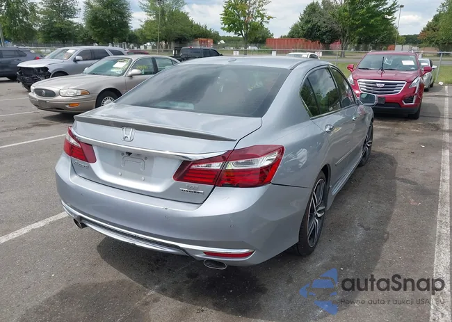 1HGCR3F90HA002929: 43106131