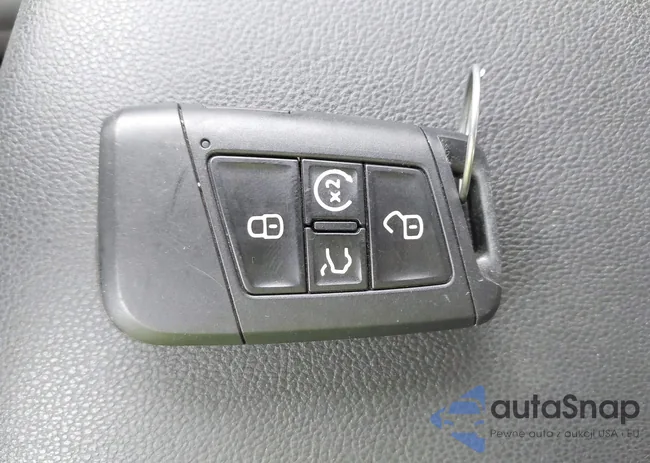 3VVLX7B27NM020199: 43106215