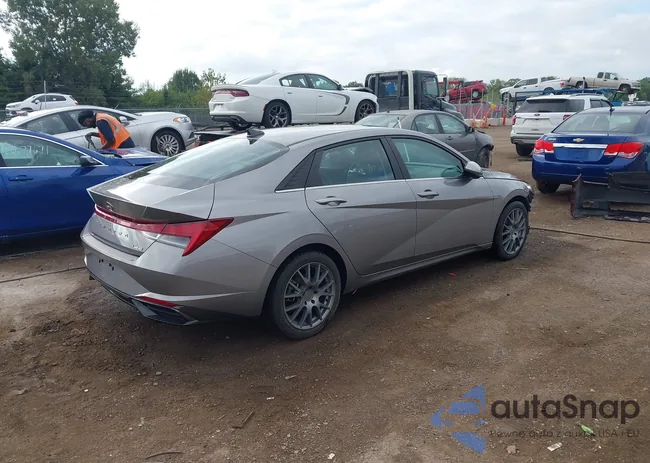 KMHLP4AGXPU495236: 43106248