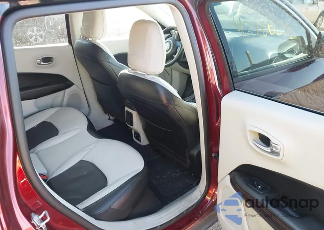 3C4NJDCB4MT525885: 43106272