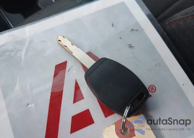 2HGFB6E52DH704067: 43106301