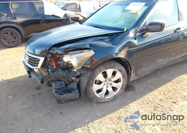 1HGCP26879A009143: 43106670