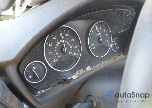 WBA3B3G50FNT17795: 43105718