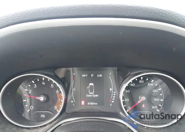 3C4NJDBB6JT479473: 43105752