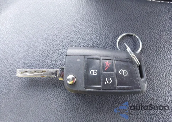 3VWAM7BUXPM001873: 43105983