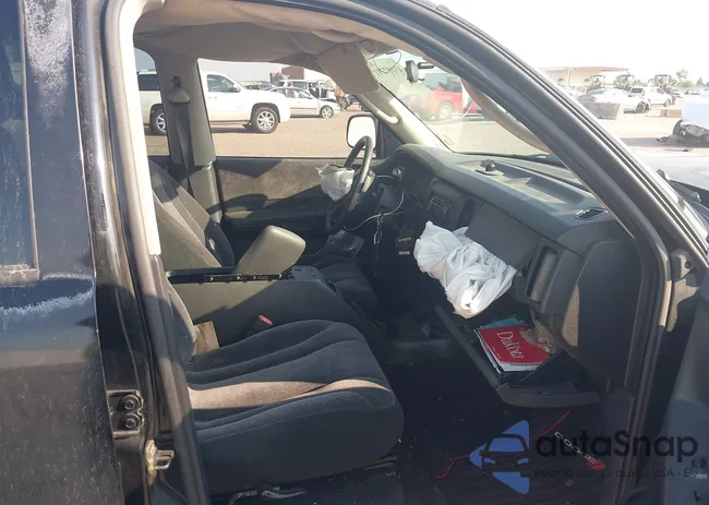 1B7HL48N32S522887: 43107391