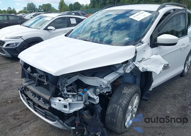 1FMCU9GD5JUC25213: 43107544