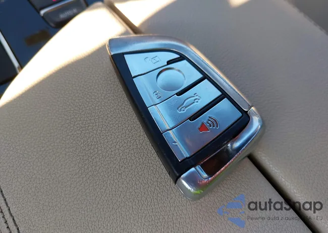 WBAJA5C36HG456590: 43107551