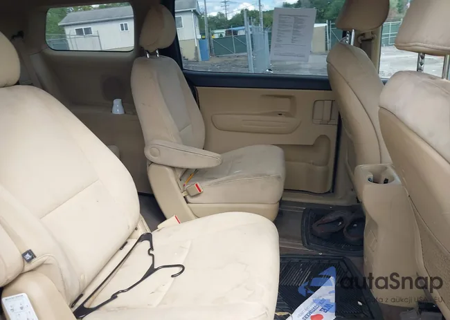 KNDMB5C11F6018199: 43107655