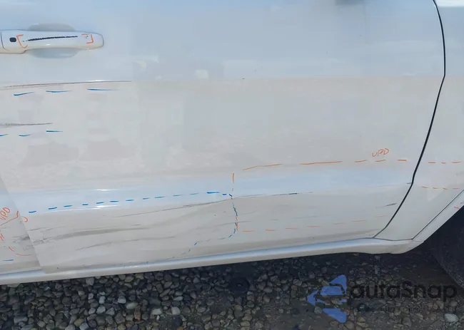 1C4RJFAG6FC236064: 43106738