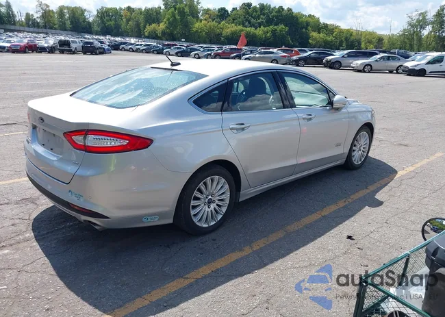 3FA6P0PUXFR272763: 43106943