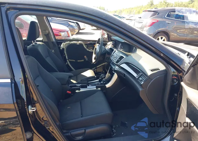 1HGCR2F33HA207084: 43107092