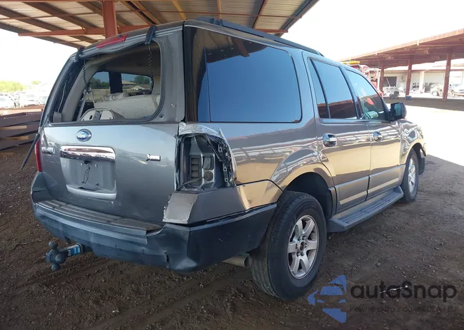 1FMJU1F59BEF39042: 43108157