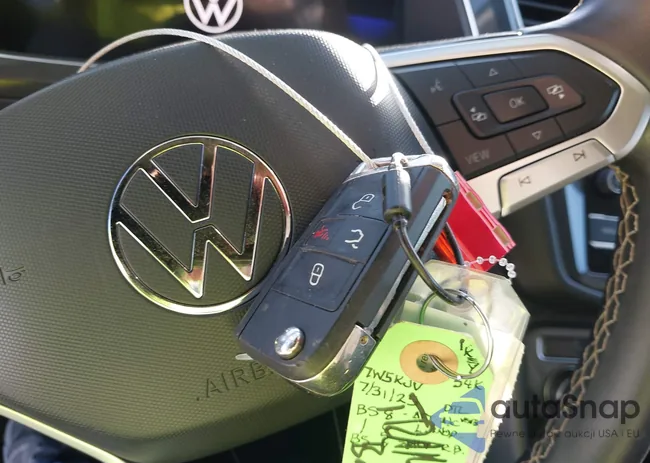 3VVFB7AX9RM040632: 43108591